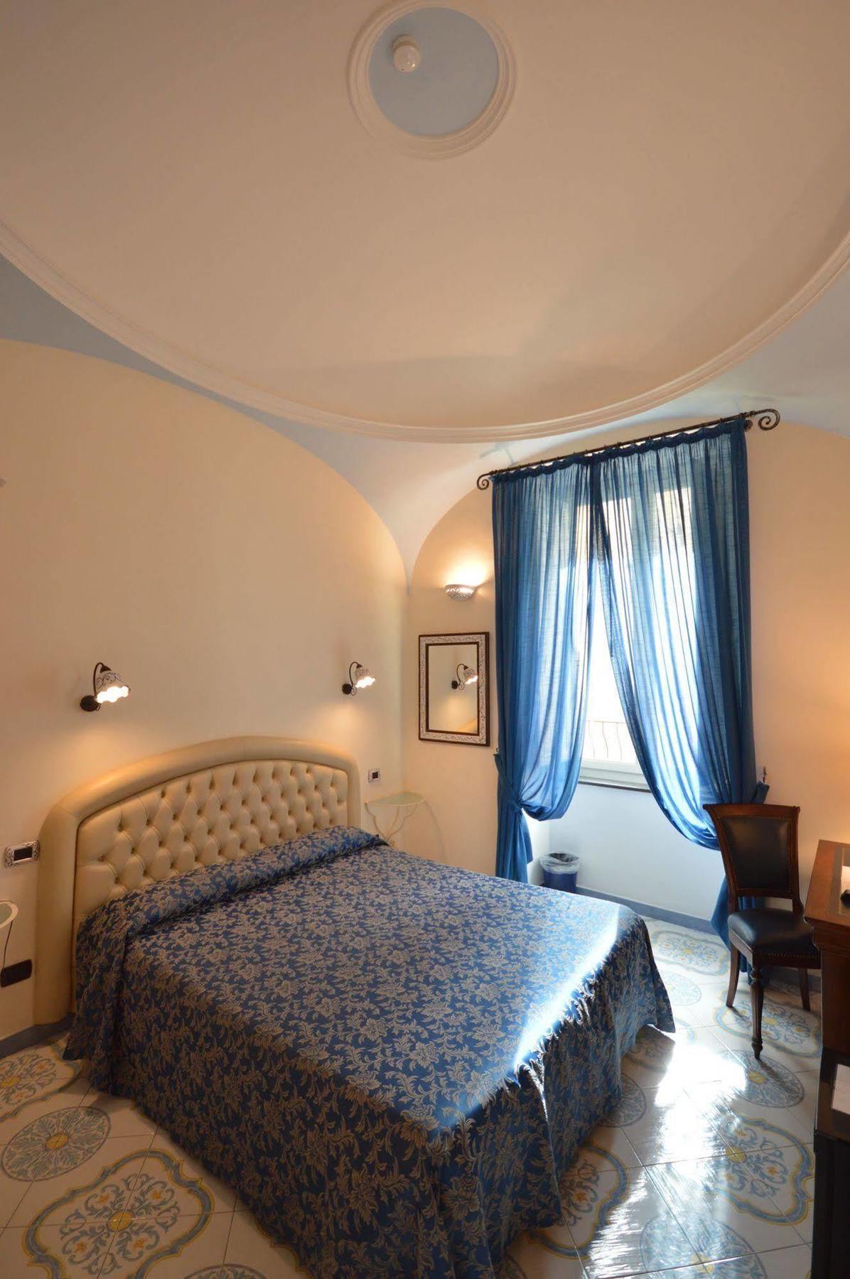 B&B Palazzo Pisani Amalfi Exterior photo